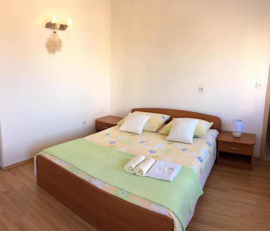 Guesthouse Cipre ลุมบาร์ดา ภายนอก รูปภาพ