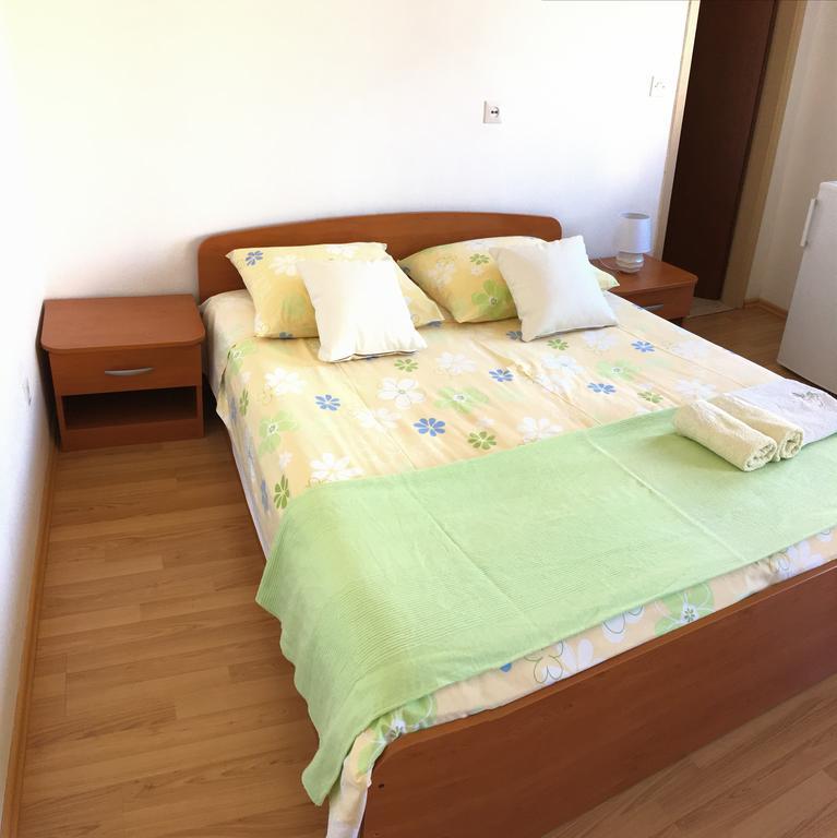 Guesthouse Cipre ลุมบาร์ดา ภายนอก รูปภาพ
